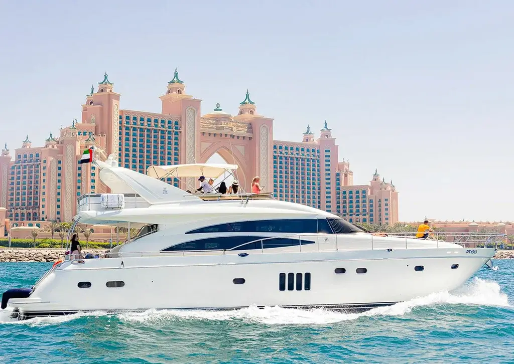Dubai Yacht Tours