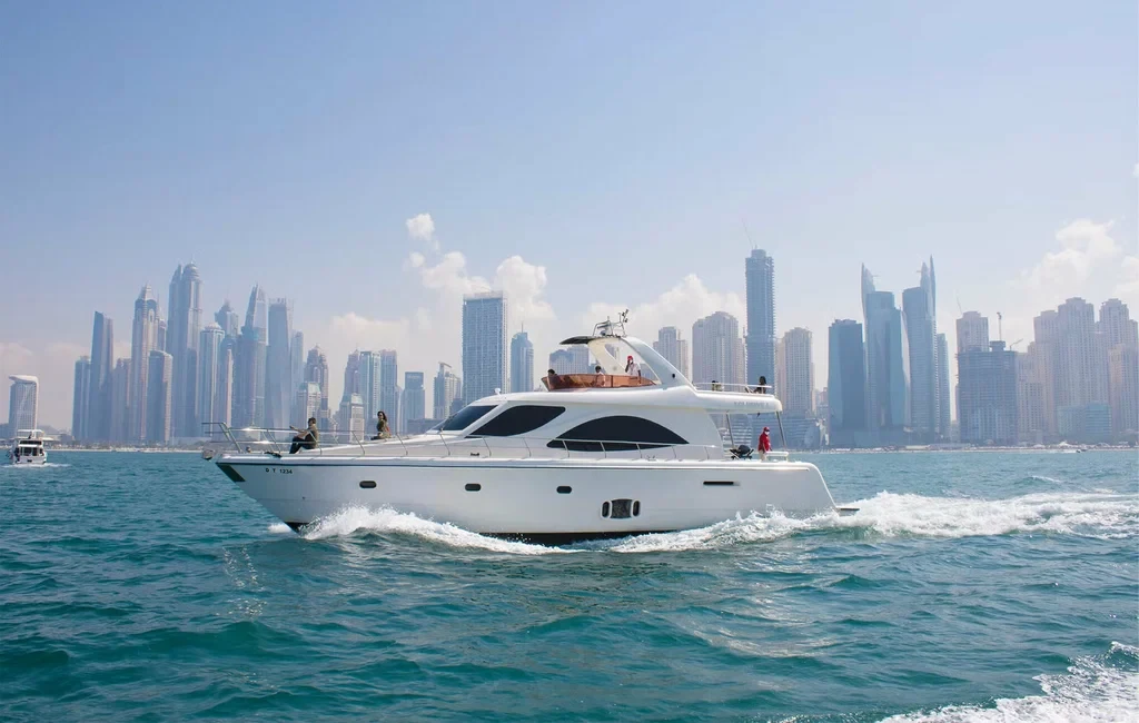 Morning Yacht Tour Dubai – Marina Cruise