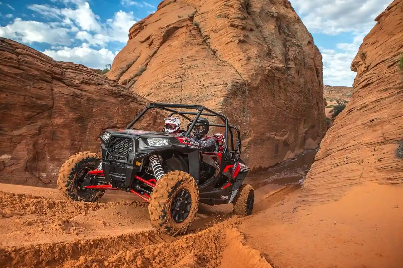 Dubai Evening Dune Buggy 1000 CC Polaris