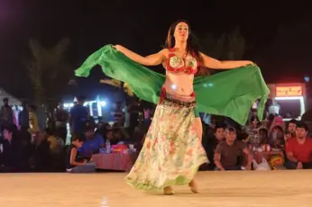 Premium Desert Safari, Dune Bashing, Belly Dance