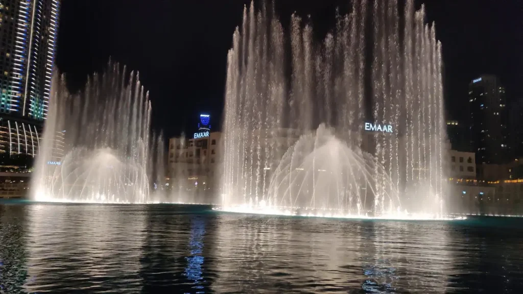 Dubai Fountain Show