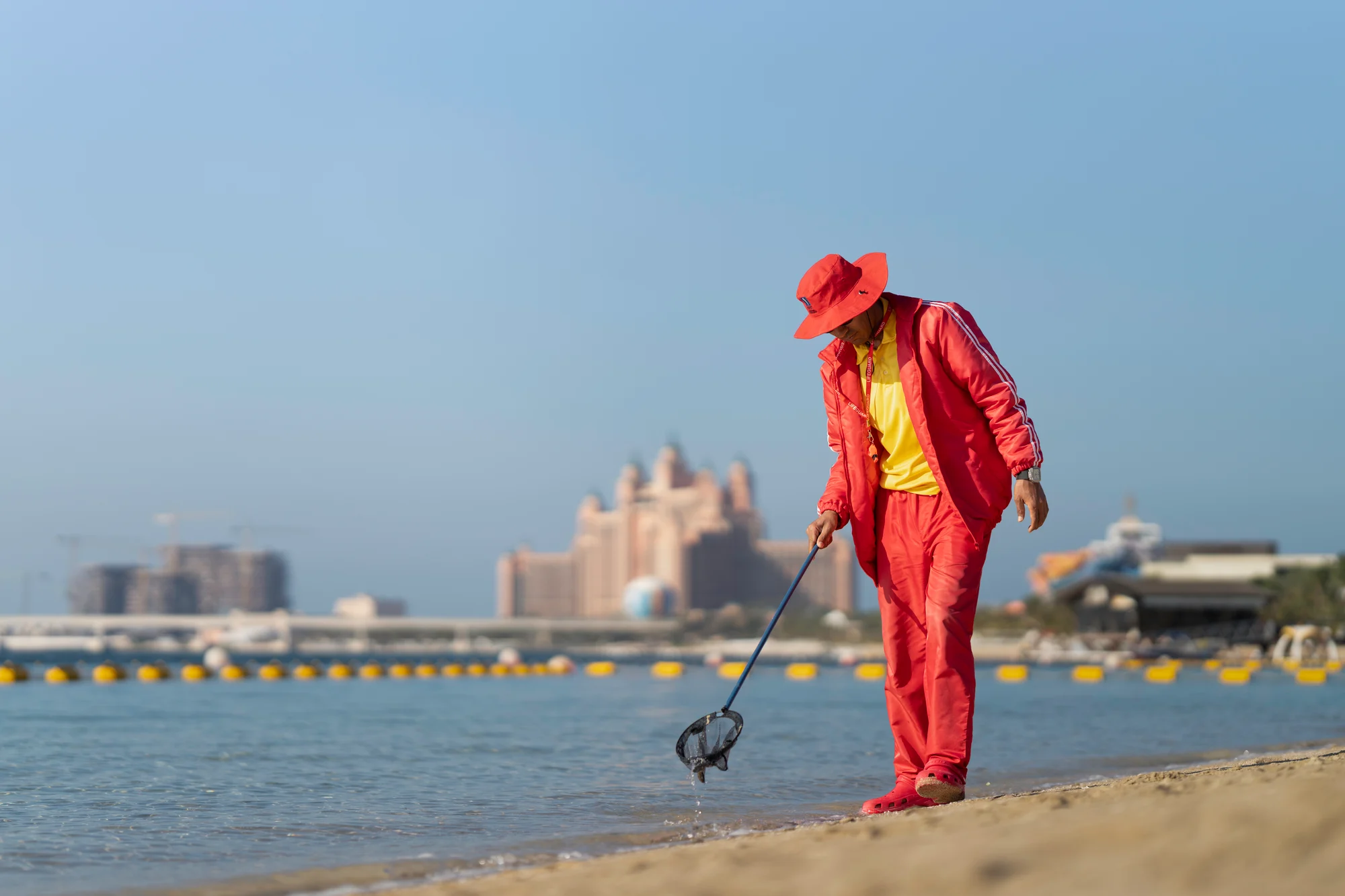 Lifeguard Dubai Beach: Services, Hours and Safety Guide