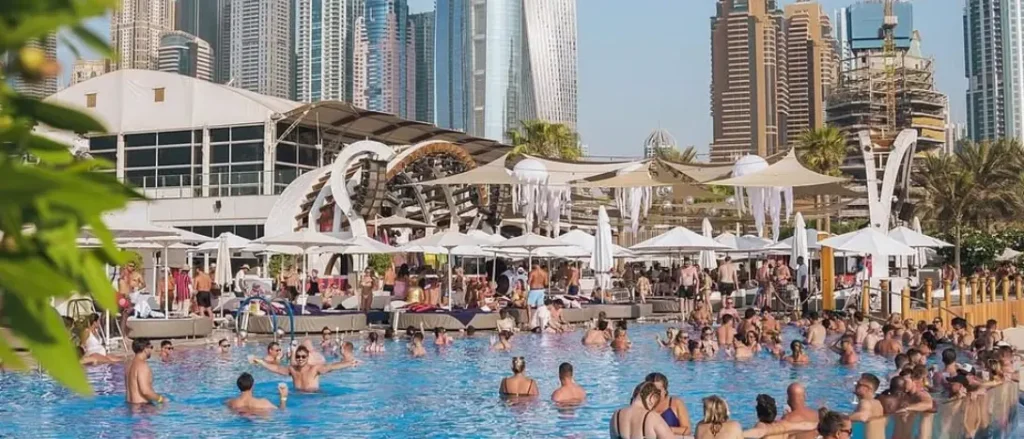 Zero Gravity Beach Club Dubai2