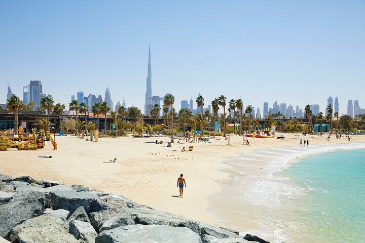 La Mer Beach Dubai: Dining, Shopping & Activities