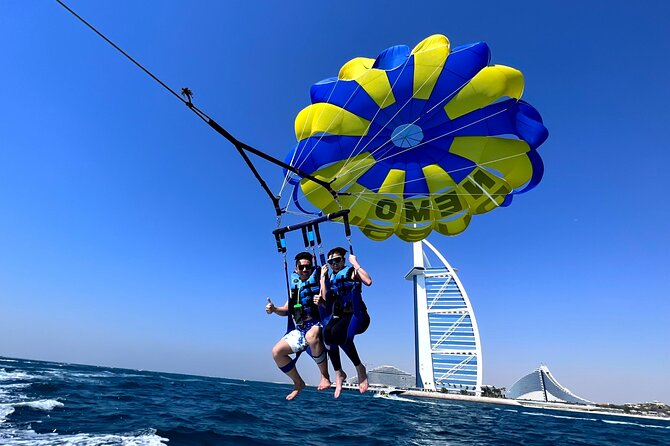 Parasailing in Dubai1