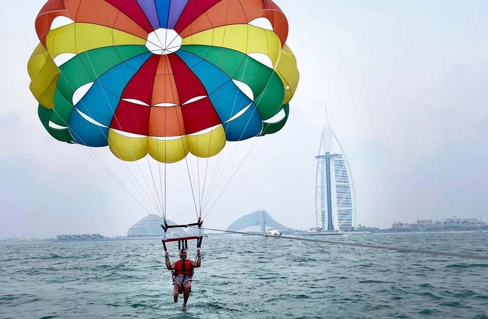 Parasailing in Dubai2