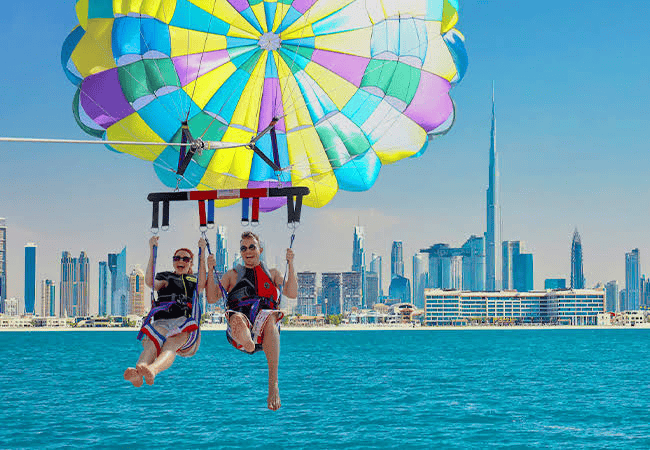 Parasailing in Dubai