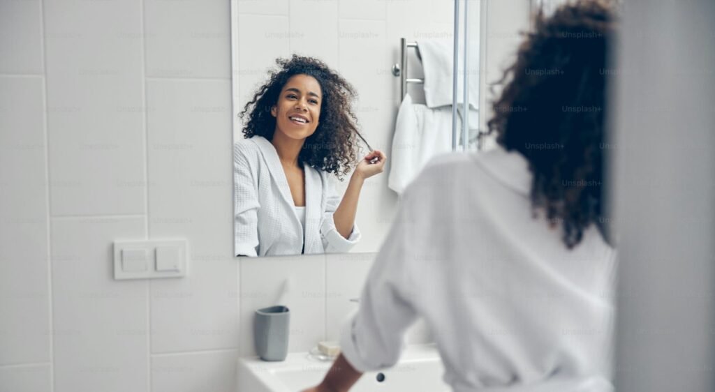 The first look in the mirror for dentist